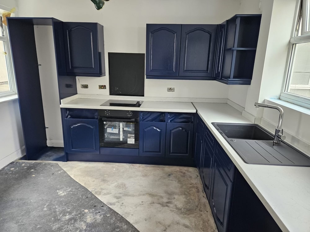 997263_kitchen-spraying-company-derbyshire From First Call to a Finished Kitchen: How the Painting Work Runs