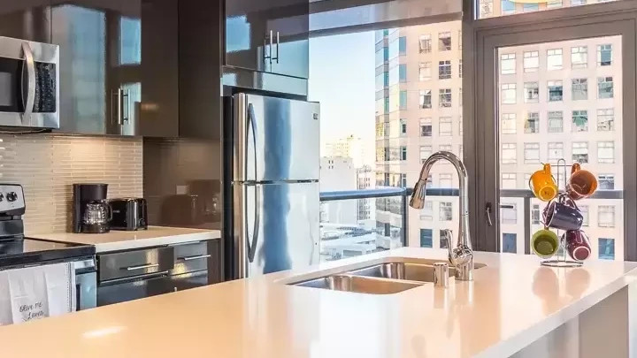white-island-worktop-city-apartment-kitchen-16x9-1 Budgeting for a Restaurant or Café Kitchen Fit-Out